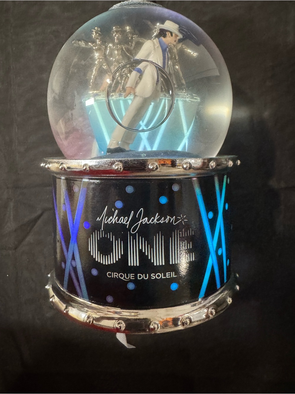 RARE Michael Jackson ONE Cirque Du Soleil musical light-up snowglobe Memorabilia